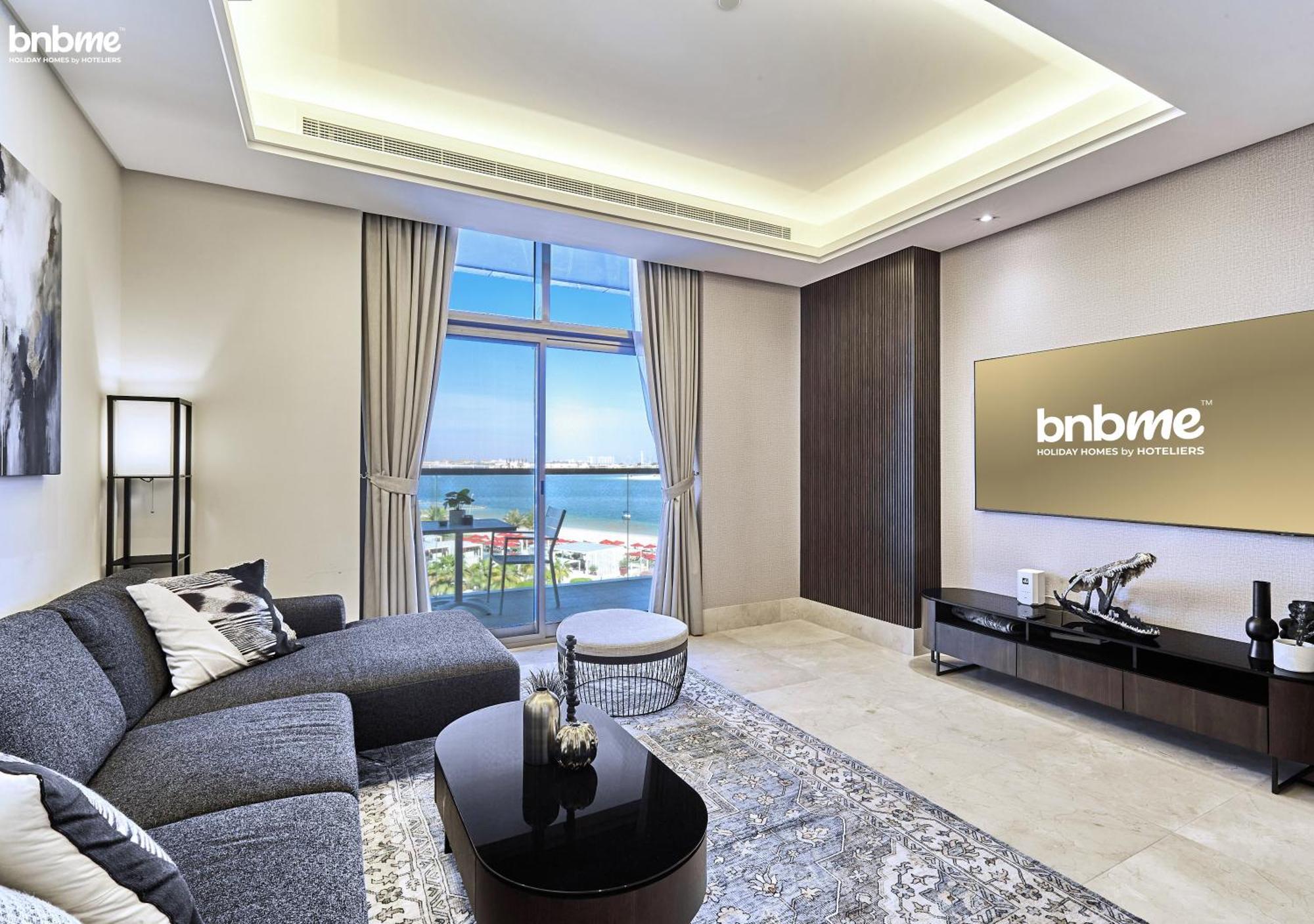 Bnbme - Th8 Palm Dubai